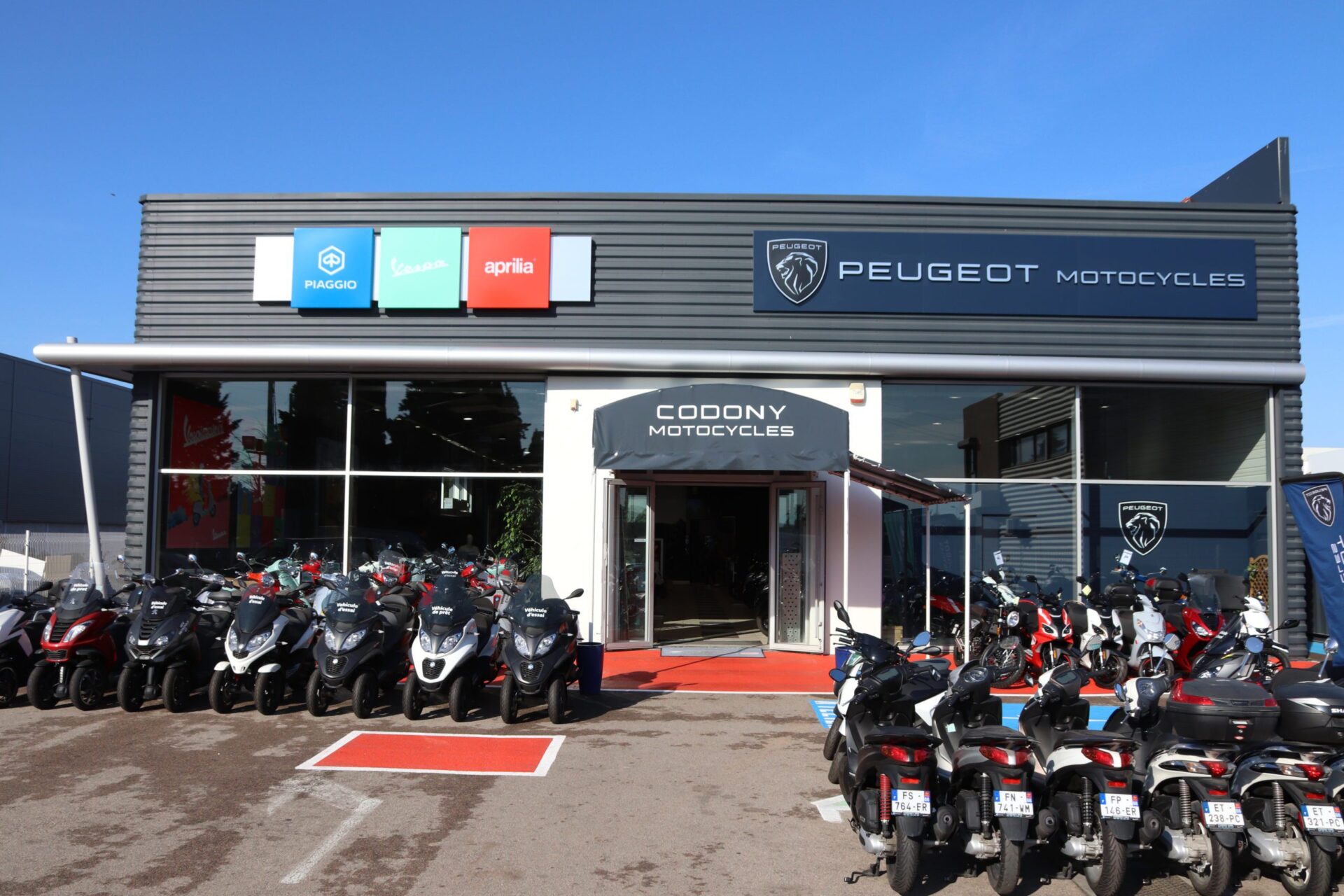 Entrée de Codony Motocycles à Perpignan